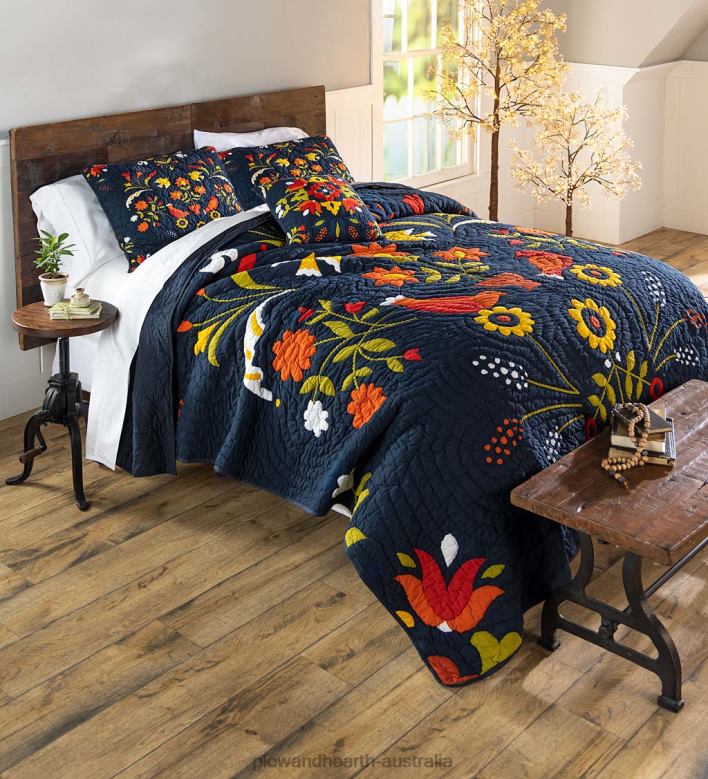 Plow & Hearth Ansley Folk Art Quilt Set P22BD2649 Houseware