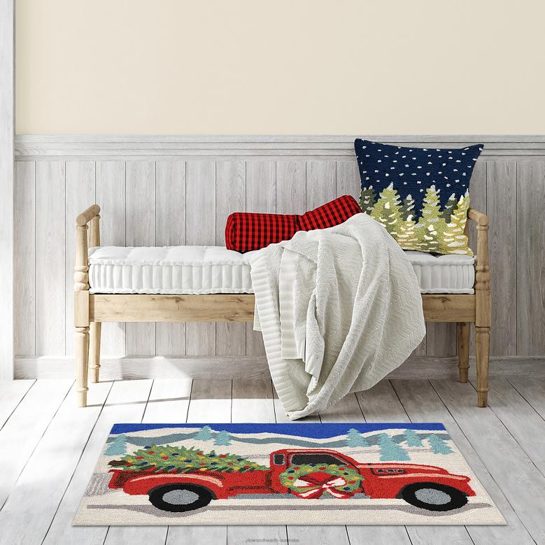 Plow & Hearth Indoor/Outdoor Hand-Hooked Christmas Truck Accent Rug P22BD1335 Houseware