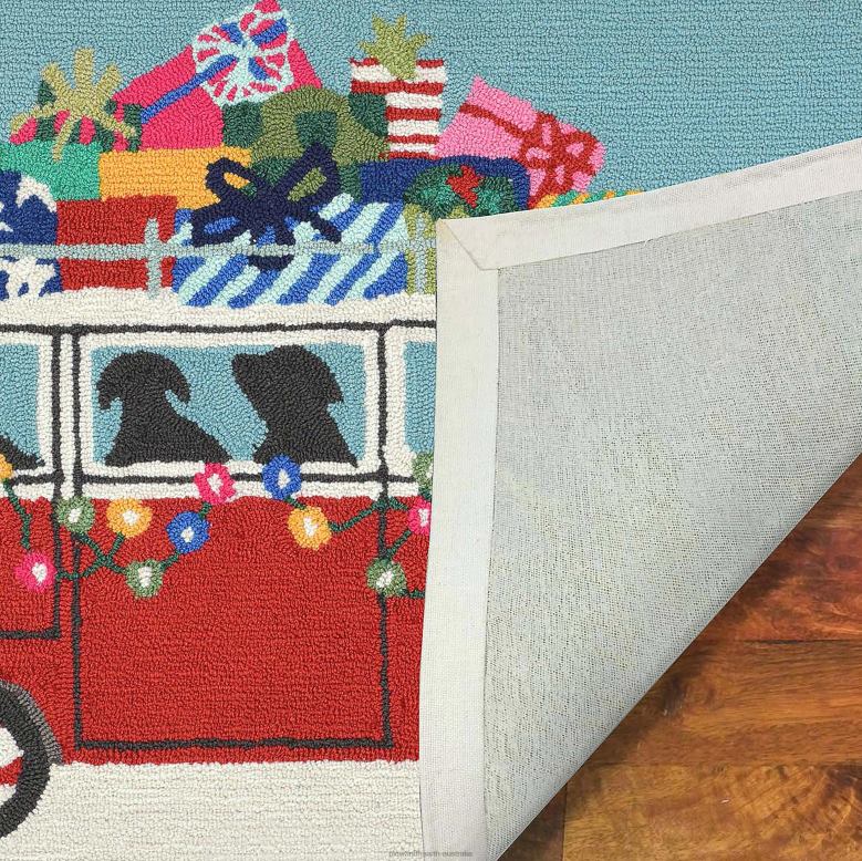 Plow & Hearth Indoor/Outdoor Hand-Hooked Happy Howlidays Accent Rug P22BD1332 Houseware