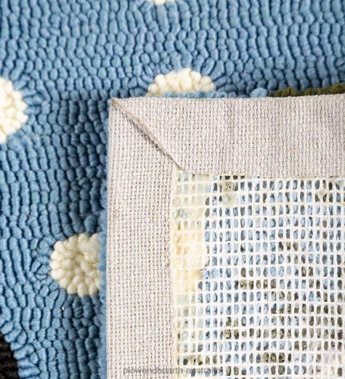 Plow & Hearth Indoor/Outdoor Snowman & Birdhouse Hooked Polypropylene Accent Rug P22BD1278 Houseware