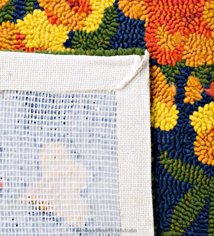 Plow & Hearth Indoor/Outdoor Trumpet Vine With Hummingbird Hooked Polypropylene Accent Rug P22BD1302 Houseware