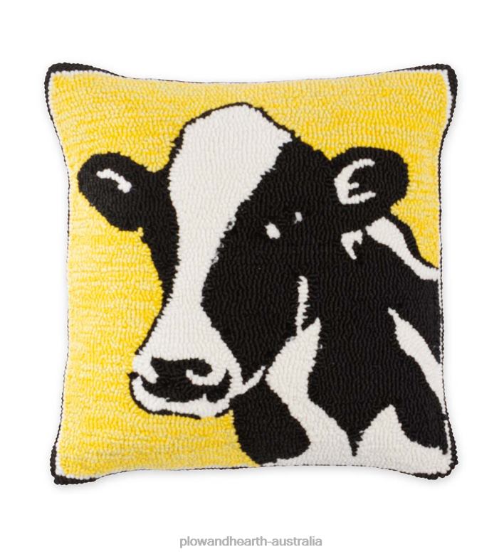 Plow & Hearth Indoor/Outdoor Hooked Polypropylene Cow Throw Pillow P22BD1257 Houseware