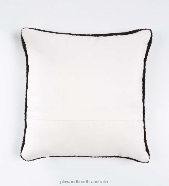 Plow & Hearth Indoor/Outdoor Hooked Polypropylene Cow Throw Pillow P22BD1257 Houseware