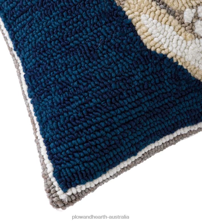 Plow & Hearth Indoor/Outdoor Lighted Skull Halloween Pillow P22BD1236 Houseware