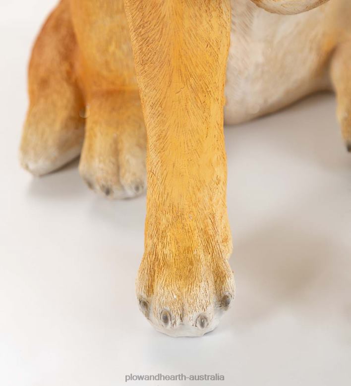 Plow & Hearth Yellow Labrador Statue with Removable Lighted Holiday Wreath P22BD1693 Houseware