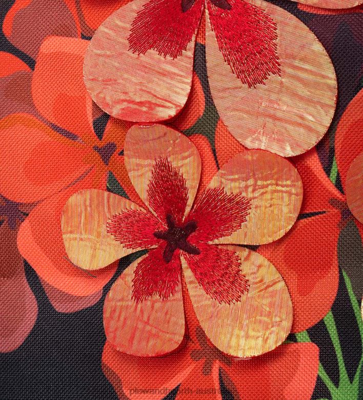 Plow & Hearth Geranium Welcome Estate Flag P22BD627 Yard & Garden