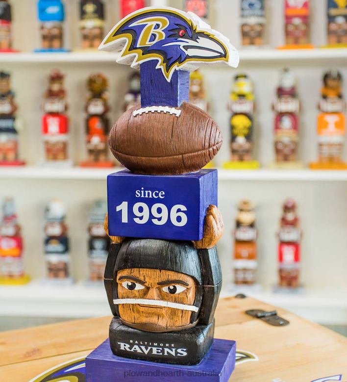 Plow & Hearth Vintage Football Garden Statue - Green Bay Packers P22BD421 Yard & Garden