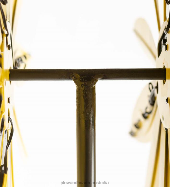 Plow & Hearth Solar Sunflower Wind Spinner P22BD184 Yard & Garden