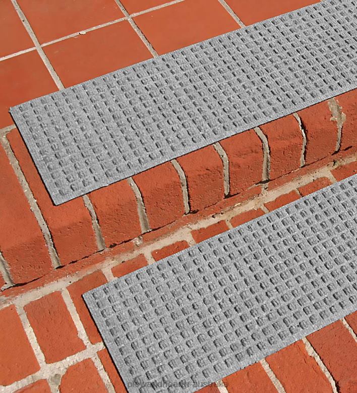 Plow & Hearth Waffle Stair Treads - Gray P22BD1042 Yard & Garden